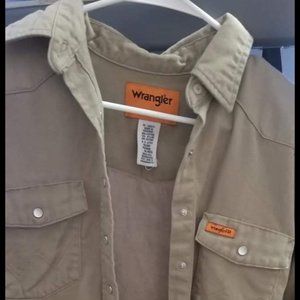 FIRE RETARDANT (FR) WRANGLER BUTTON DOWN SHIRT MEN SMALL / WOMEN MED